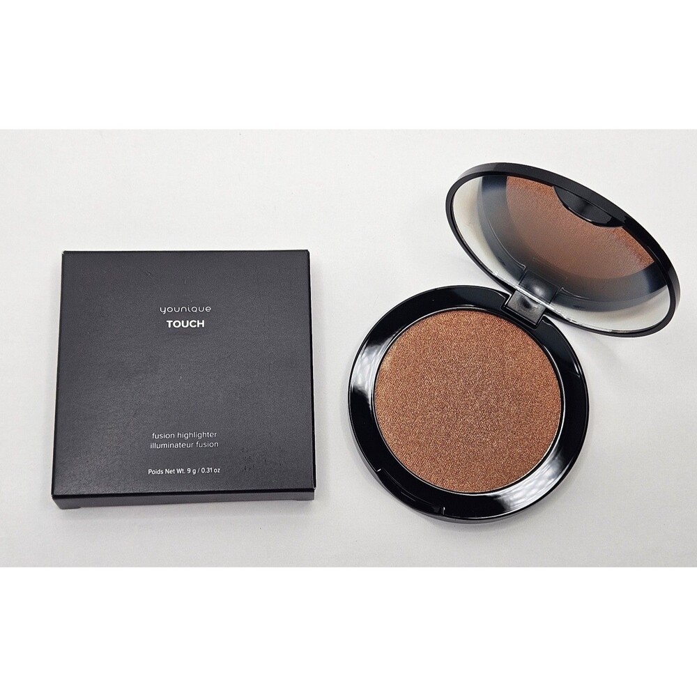 Younique Touch Fusion Highlighter in Bronzed New in Box